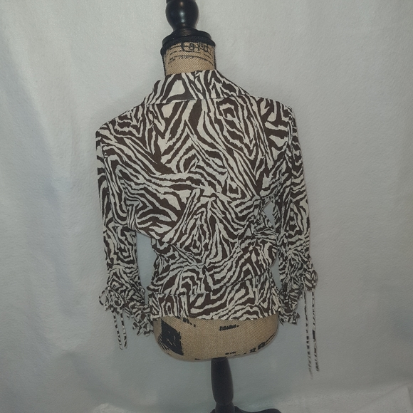 Lloyd Williams Women's Designer Ruffled Blouse Small Brown Button Closure - Picture 3 of 11